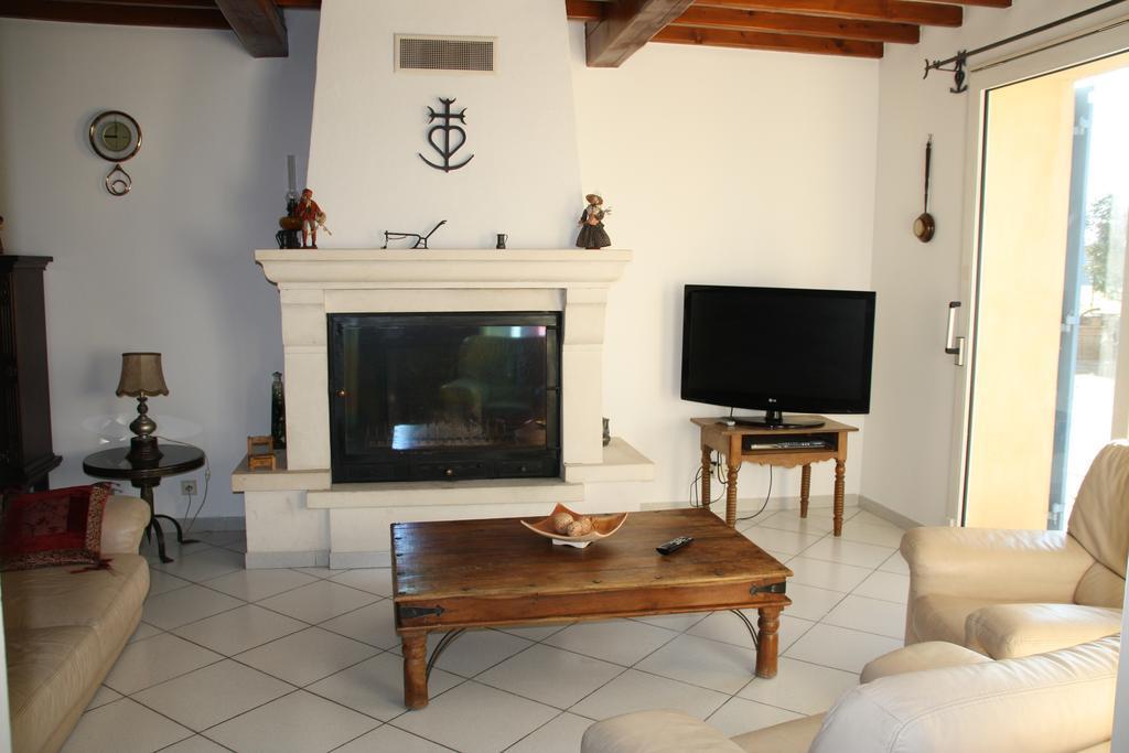Mas Des Cigales Villa Avignon Bagian luar foto